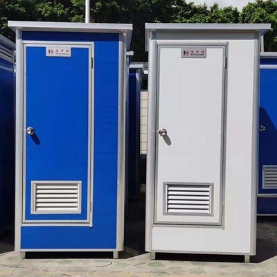 Prefabrykowane mobilne toalety zewnętrzne z elektrycznością i wodociągami